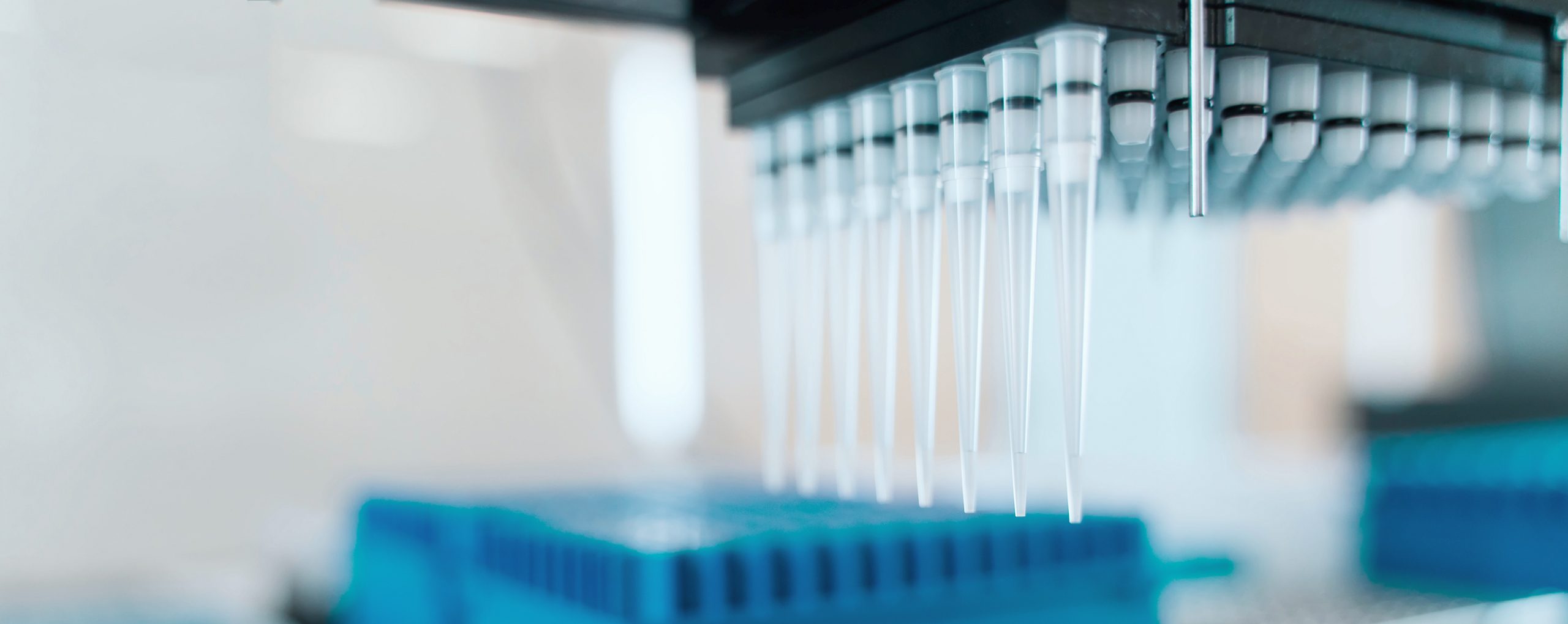 Robotic lab automation in life science by ESSERT Robotics